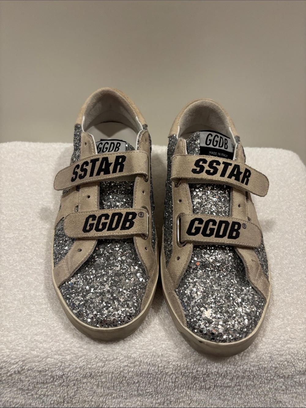 Golden Goose SSTAR Glitter Velcro Sneakers in Silver and Beige